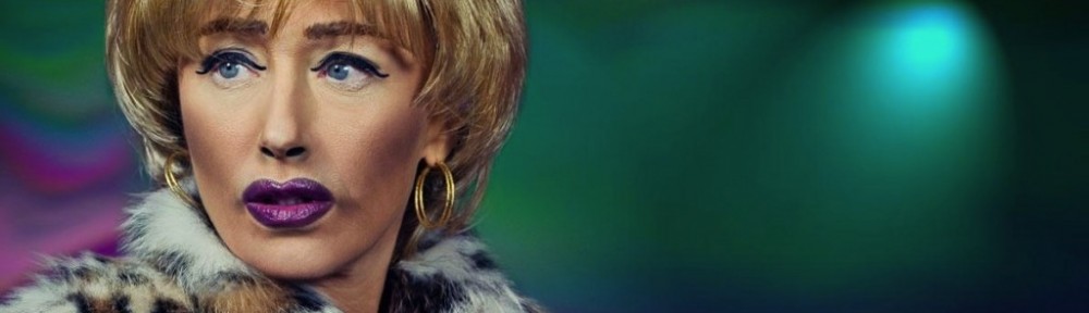 cindy-sherman-self-portraits-mac-cosmetics-macfallcolourmidnightblue-1024x682